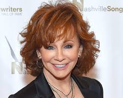 Reba McEntire Body Measurements Breasts Height Weight