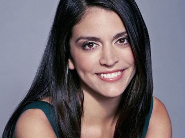 Cecily Strong Body Measurements Breasts Height Weight
