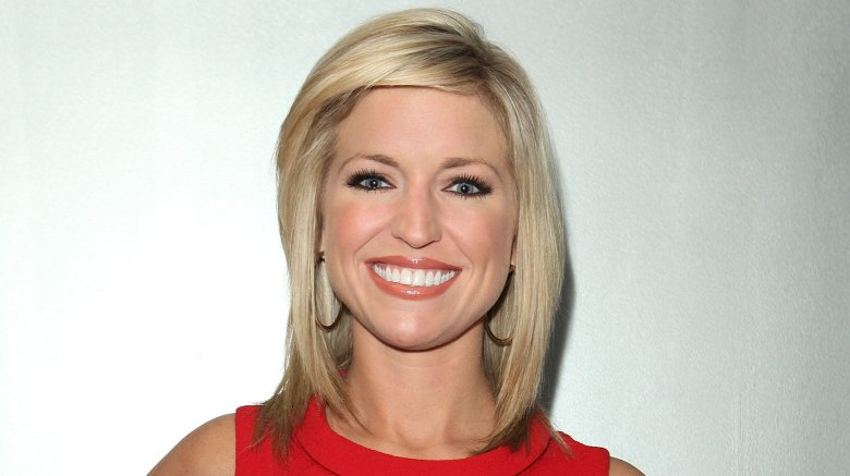 Ainsley Earhardt's Body Measurements Including Breasts, Height and Wei...