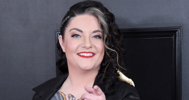 Ashley McBryde's Body Measurements Breasts Height Weight