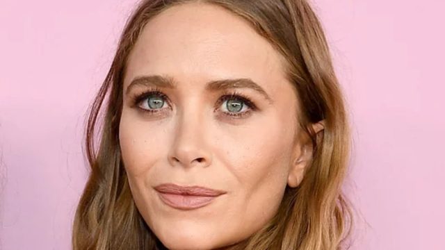Mary-Kate Olsen Breast Size