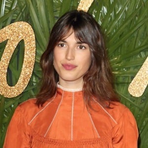 Jeanne Damas Body Measurements Breasts Height Weight