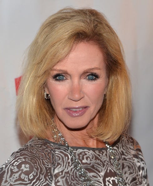 Donna Mills Body Measurements Breasts Height Weight