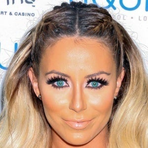 Aubrey O'Day Body Measurements Breasts Height Weight